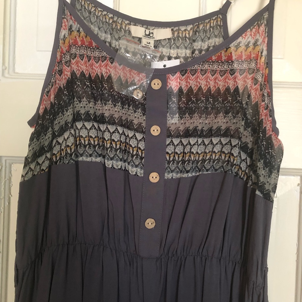 Dress - Picture 3 of 3